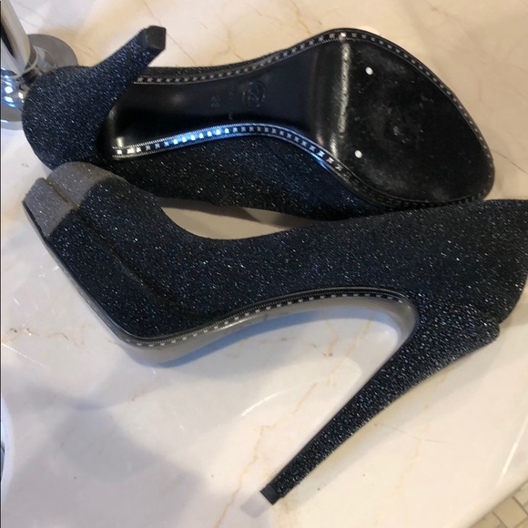 Chanel sparkling pumps - Picture 6 of 7